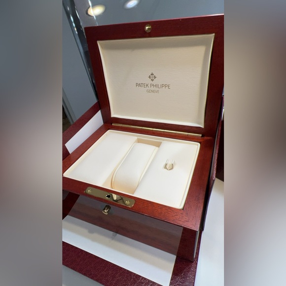 VINTAGE ORIGINAL Patek Philippe Watch Box - Picture 4 of 7